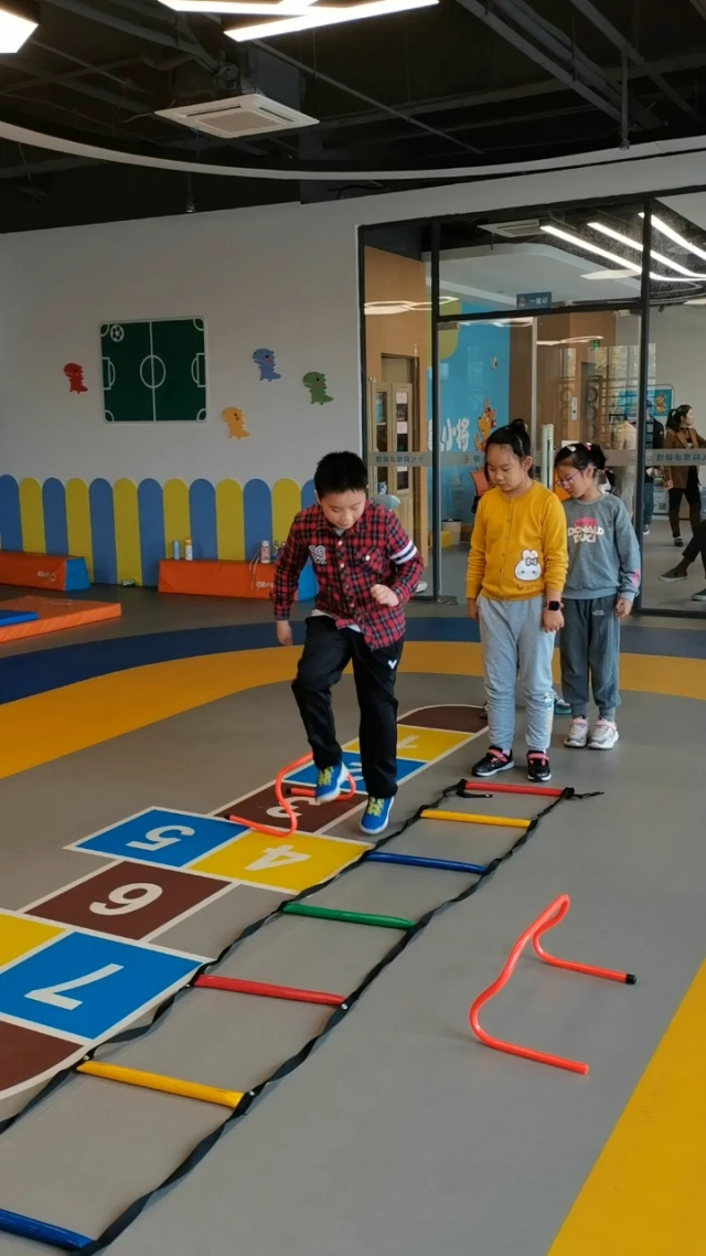专业队篮球训练的费用是多少_2